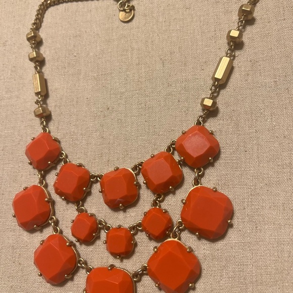 Stella & Dot Coral Bib Necklace - Picture 6 of 13